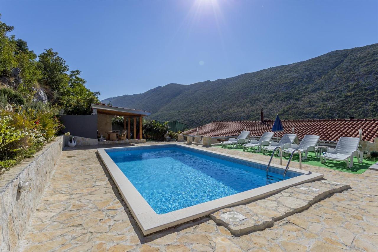 Holiday Home Dijamant Kučiće Esterno foto