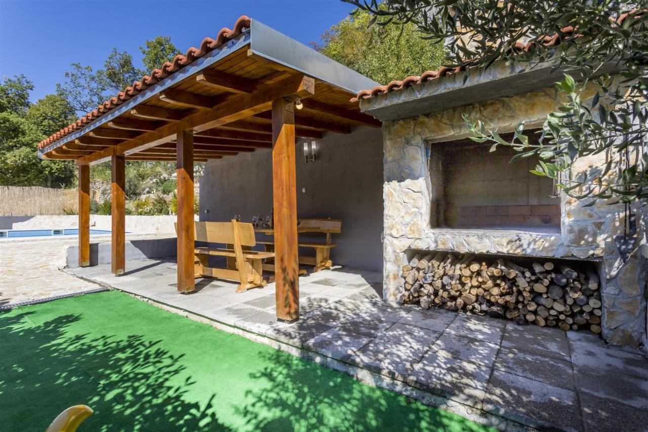Holiday Home Dijamant Kučiće Esterno foto