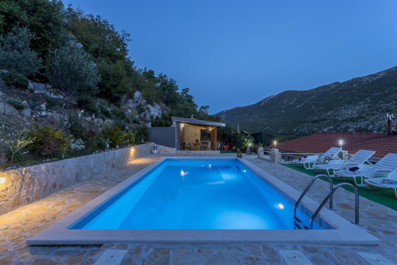 Holiday Home Dijamant Kučiće Esterno foto