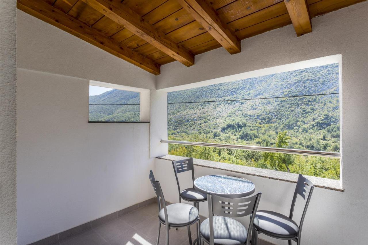 Holiday Home Dijamant Kučiće Esterno foto