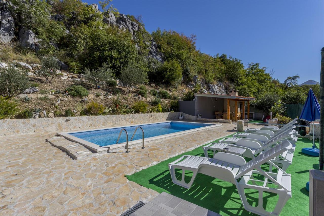 Holiday Home Dijamant Kučiće Esterno foto