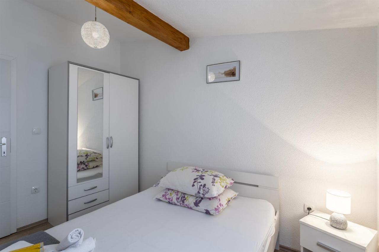 Holiday Home Dijamant Kučiće Esterno foto